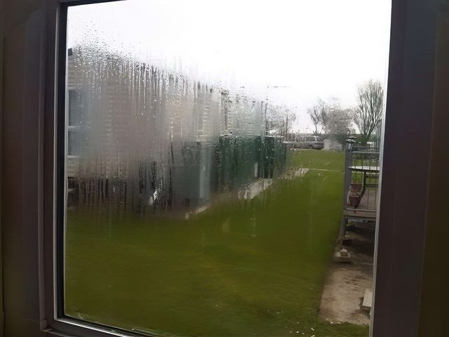 misted-window-before1-kireth-ai