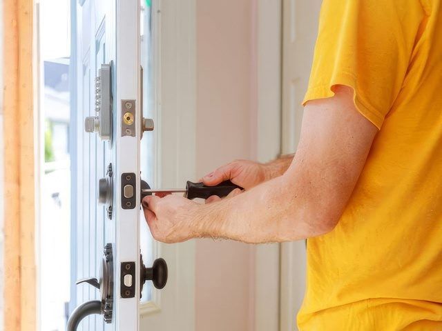 images/door-repairs/slider/door-adjustment-service-kireth-ai.jpeg